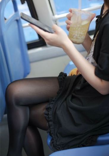 欧美女图片高冷忧郁_1080PHD在线观看