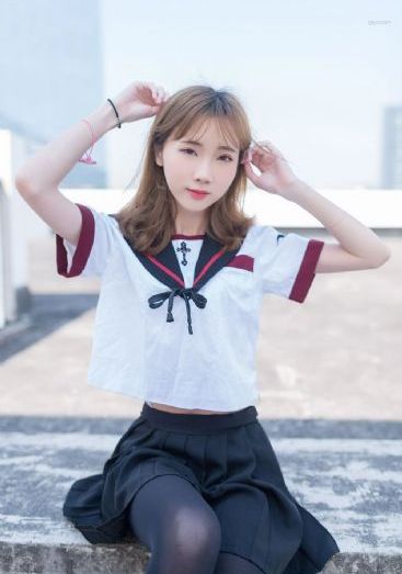欧美黄色长裙美女_1080免费在线播放