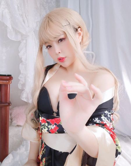 欧美色区一区三区_DVD电影完整版在线观看