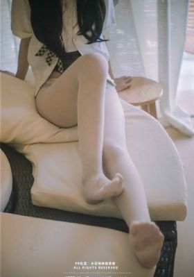 国产香蕉97碰碰久久软件_英文版字幕
