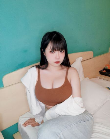 欧美美女高级感_4K免费全集观看