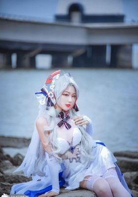 欧美女孩的姓_午夜激情