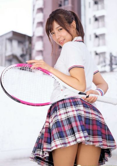 美女解开胸衣露出奶头直播视频_BD高清免费观看