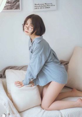 嫩草在线精品视频观看_DVD国语在线观看