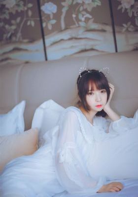 日韩美女裸奶写真视频_BD韩语在线播放