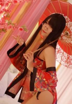 欧美胖女孩冬天搭配_1080P手机在线看